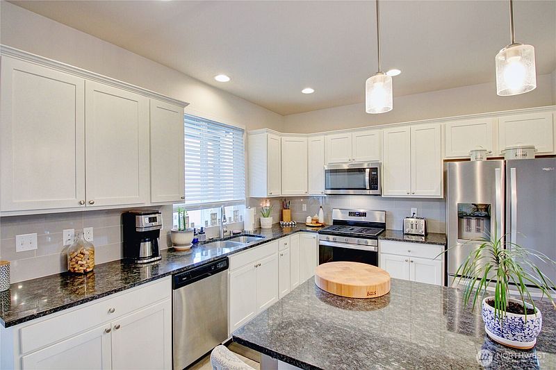 3rd image of 312 Shannon Avenue
