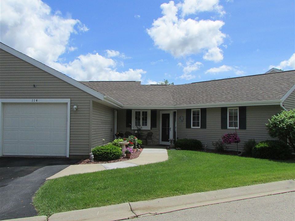 1st image of 114 Buckingham Ct #114