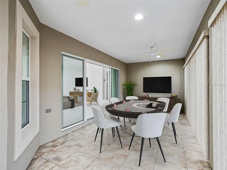 3556 Mistletoe Ct — Photo 48