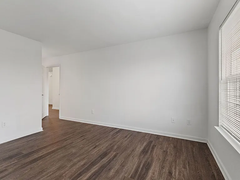 1308 N Liberty Cir E — Photo 11