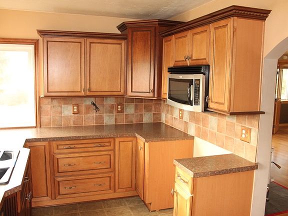 5th image of 207 S McNeil Ave