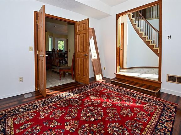 3rd image of 18228 Wellington Ct