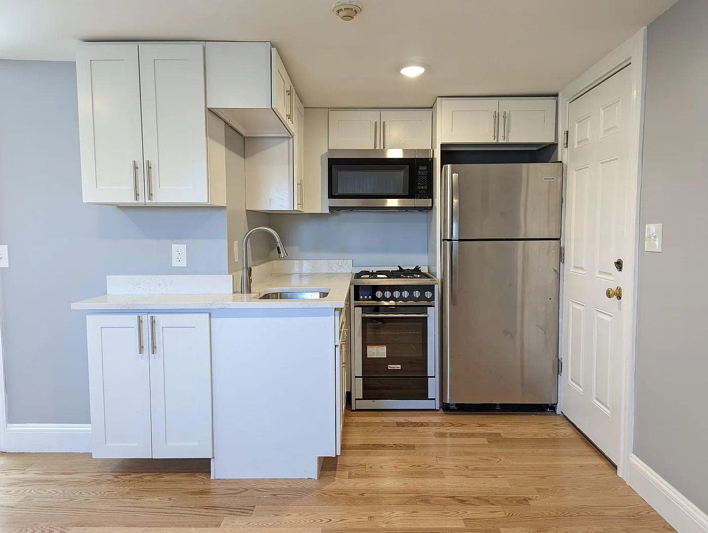 293 Fayette St — Photo 2