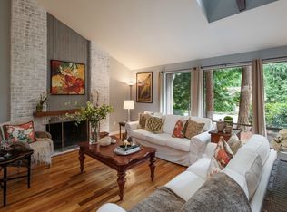2120 Sahalee Dr E, Sammamish, WA 98074