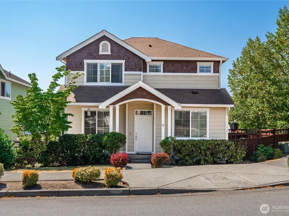 16901 Woodside Drive SE, Renton, WA 98058