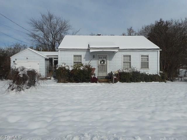 1st image of 140 Rocky Knoll Cir