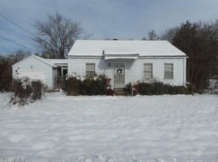 140 Rocky Knoll Cir, Greensboro, NC 27406