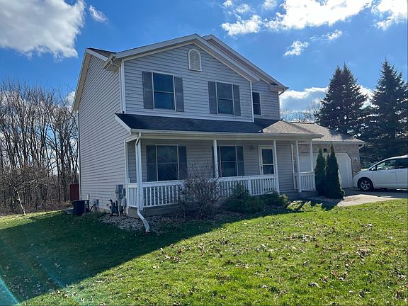2nd image of 100 Cherrywood Ln