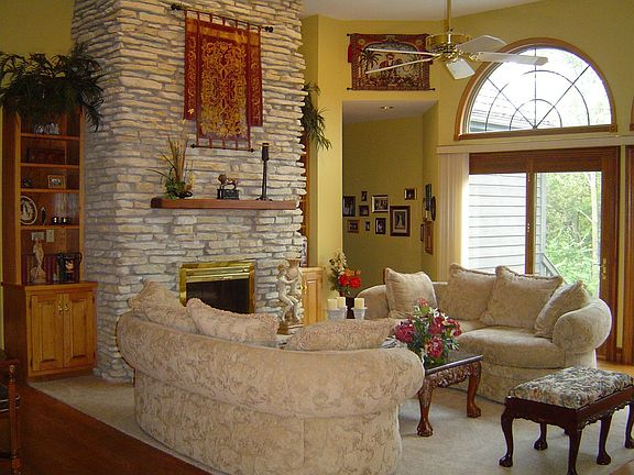 4th image of 17211 S Oak Meadow Ct