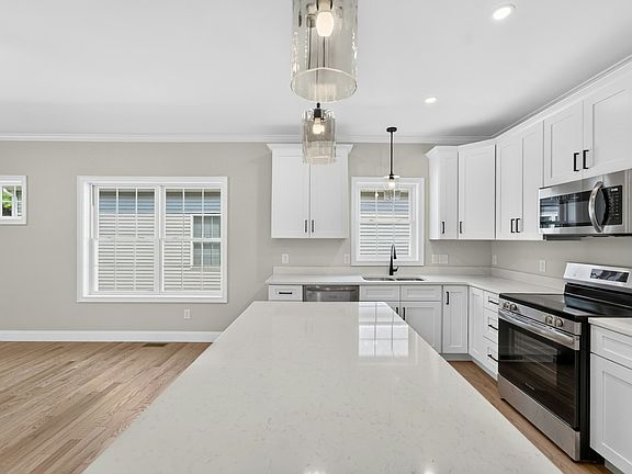 3rd image of 5 Devon Pl
