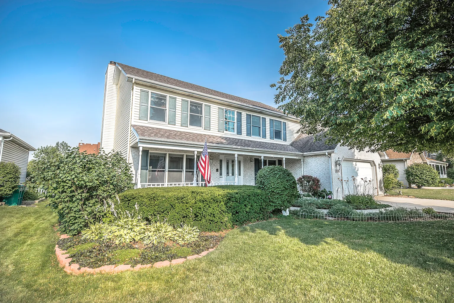 1900 Brighton Ln photo 1