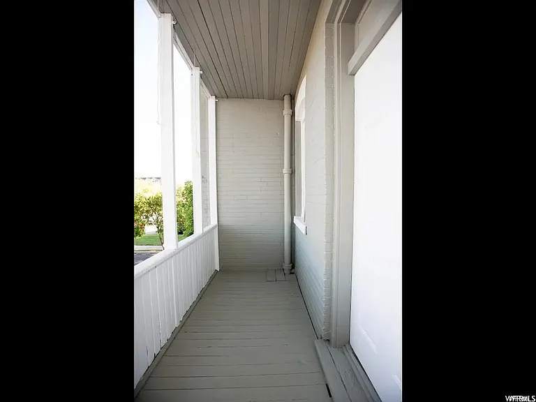 217 E 600 S — Photo 13