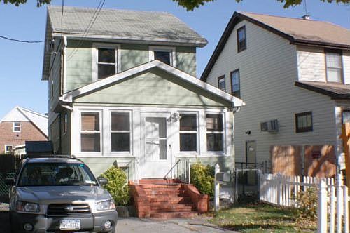 1st image of 15 Ellington St