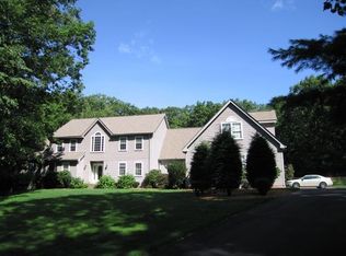 5 Tiffany Ln, Hudson, MA 01749