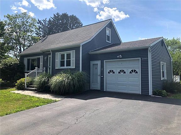 4th image of 8445 Grandview Dr