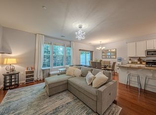 205 Welsh Pl, Morris Plains, NJ 07950