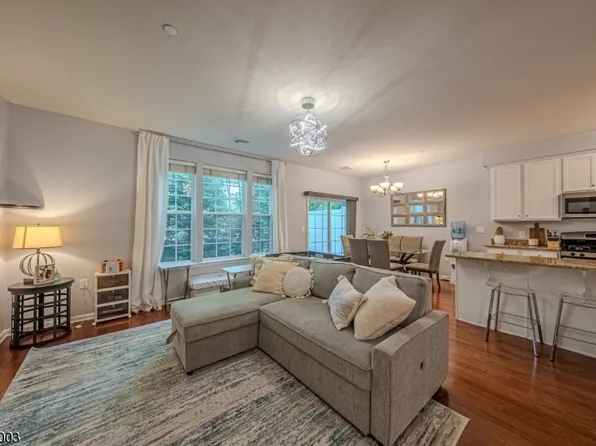 205 WELSH PLACE, Morris Plains Boro, NJ 07950