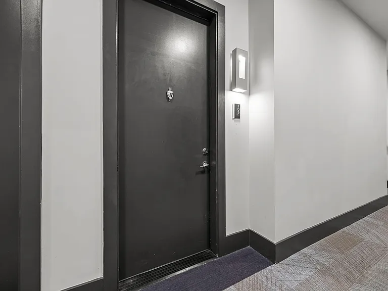 2441 Campus Shore Dr #109-A — Photo 3
