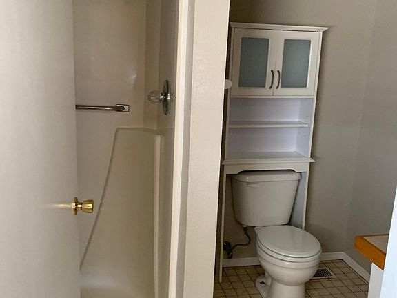 5th image of 519 S Lewis St APT C