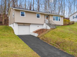 18 Miller Dr, Chester, NY 10918