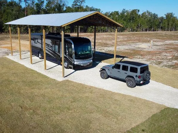 109 Kiera Ct, Wewahitchka, FL 32465