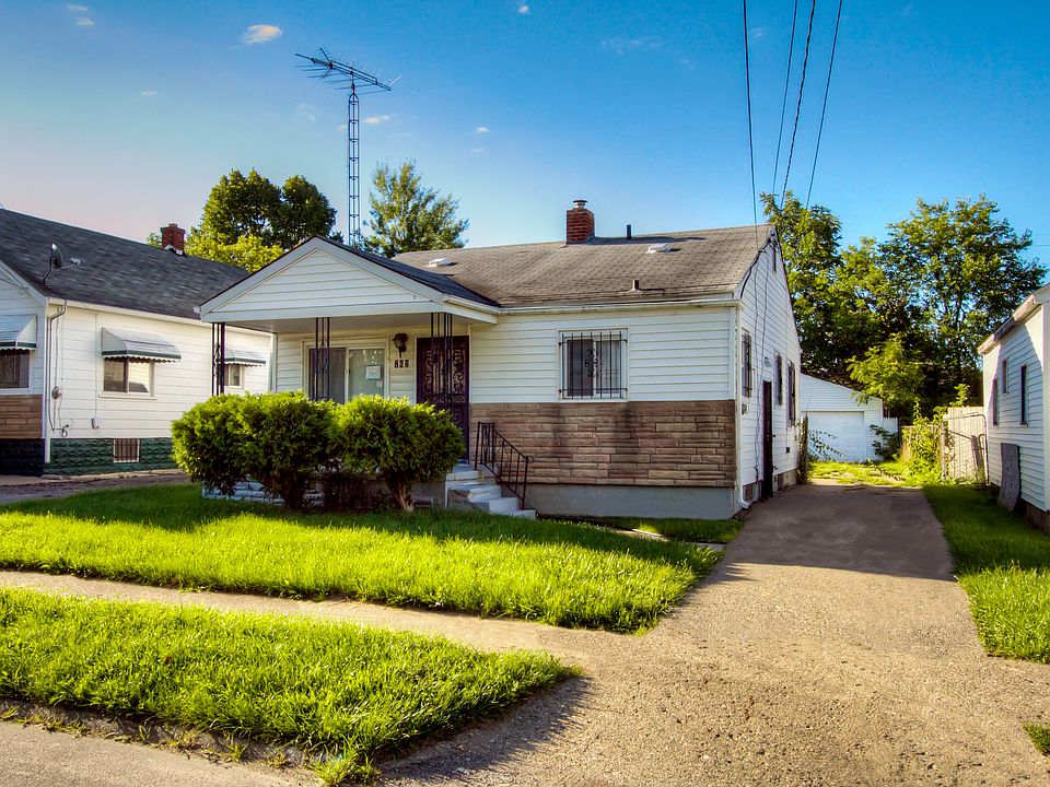 1st image of 762 E Bundy Ave