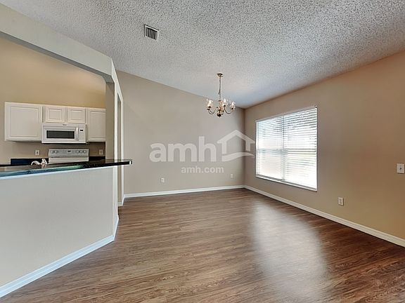 5th image of 10613 Walker Vista Dr