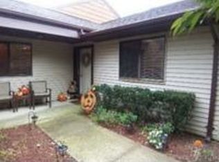 37 Ashley Cir, Commack, NY 11725