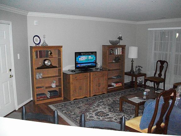 2nd image of 2011 Starlight Ln Unit 1C