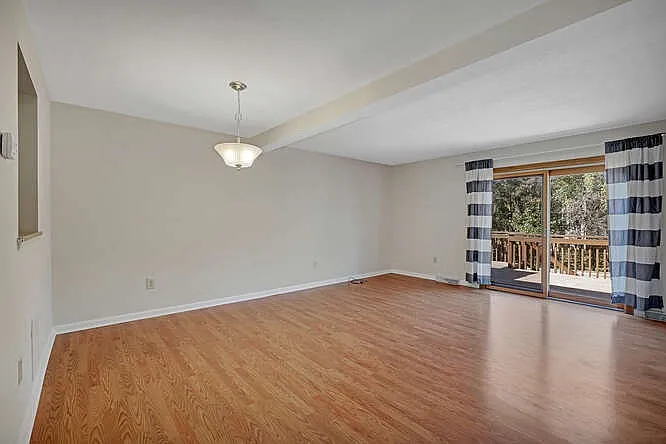 512 Crossbridge Dr — Photo 8