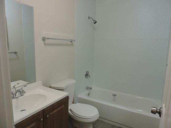 5th image of 2520 Northrop Ave APT 8