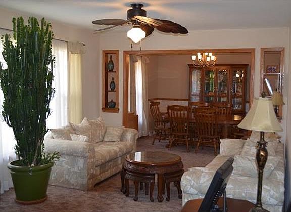 2nd image of 5829 NW Aspen Ln
