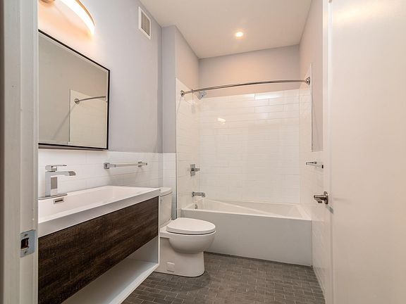 4th image of 1845 E Passyunk Ave #4D