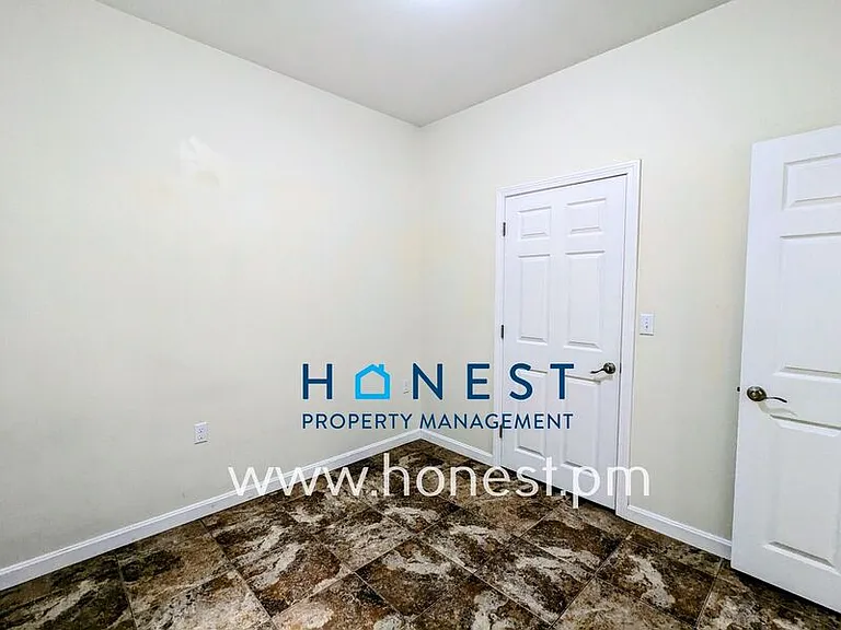 1635 Lewiston Rd #10 — Photo 7