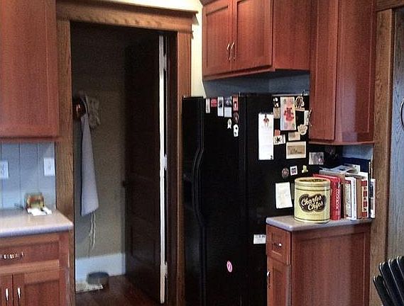 3rd image of 137 Marvin Ave