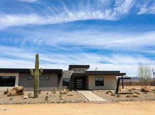 1320 E Sagebrush Drive, Phoenix, AZ 85085