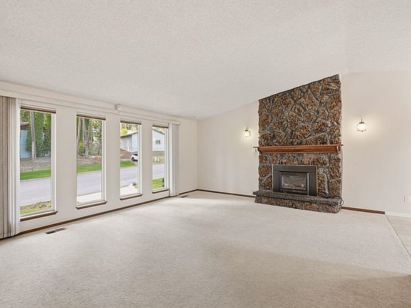 3rd image of 4821 S Bates Rd