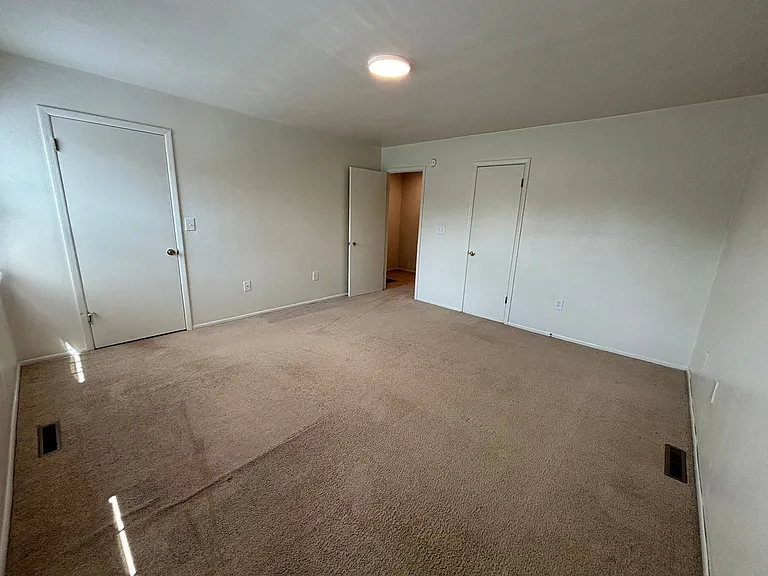 363 New Kent Rd — Photo 15