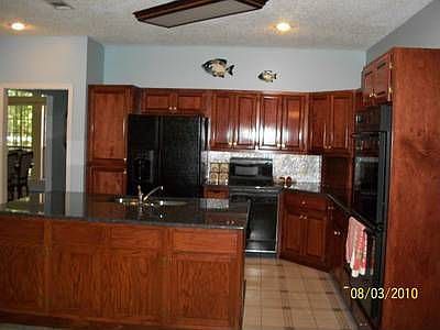 4th image of 7801 Tall Oak Ln