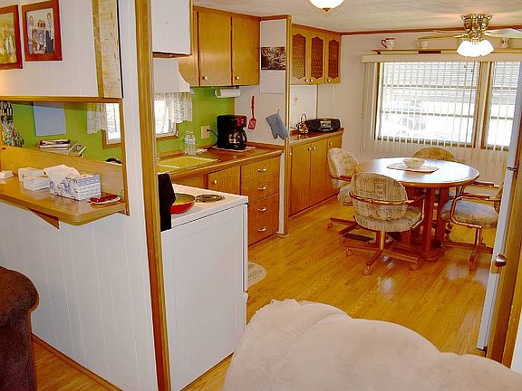 4th image of 3319 E Dale St