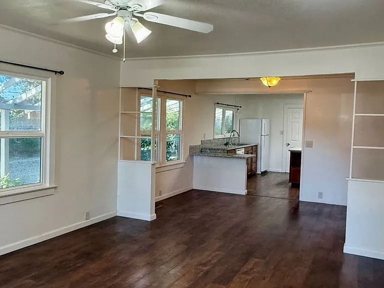 1570 Nord Ave — Photo 1