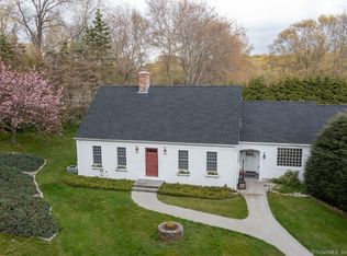 83 Chesterfield Rd, East Lyme, CT 06333