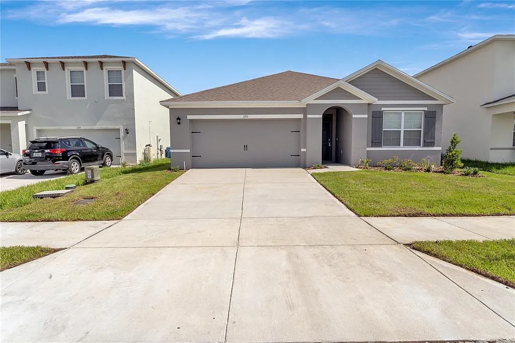 3 bed, 2.0 bath, 1725 sqft, $2,100 — Photo 1