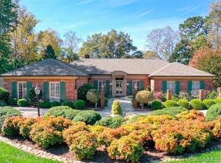 885 20th Avenue Dr NW, Hickory, NC 28601