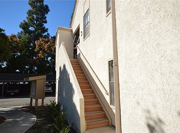 5th image of 10511 Lakeside Dr S Unit J