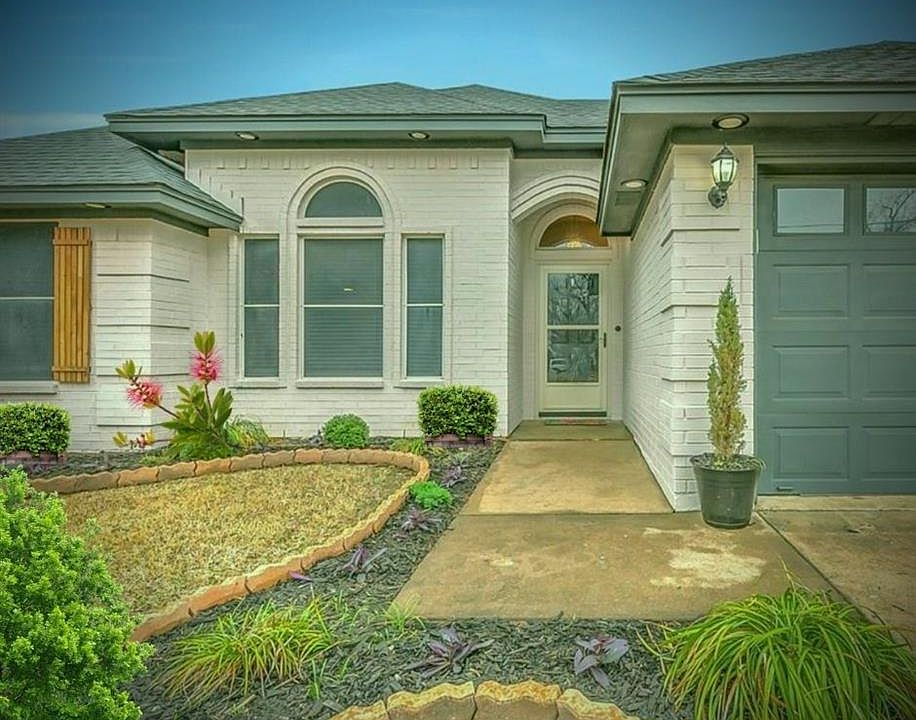 1st image of 1406 Spanish Trail Dr