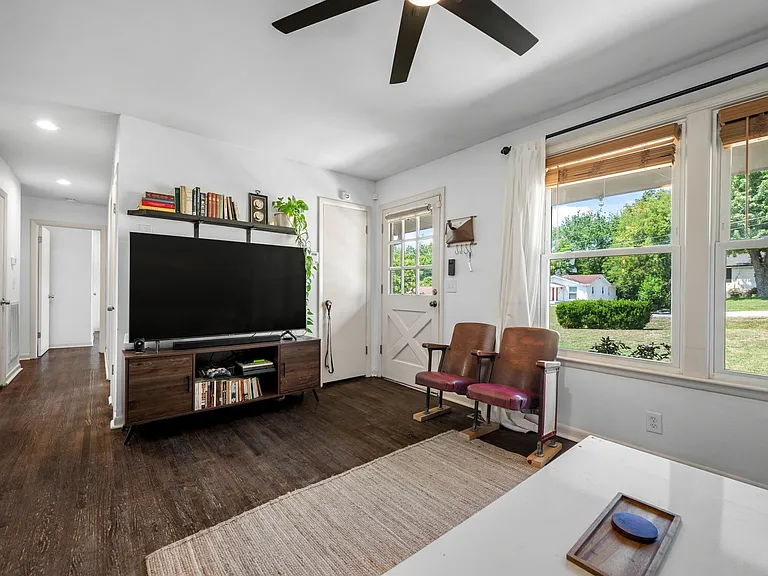 205 Cedar Dr — Photo 11