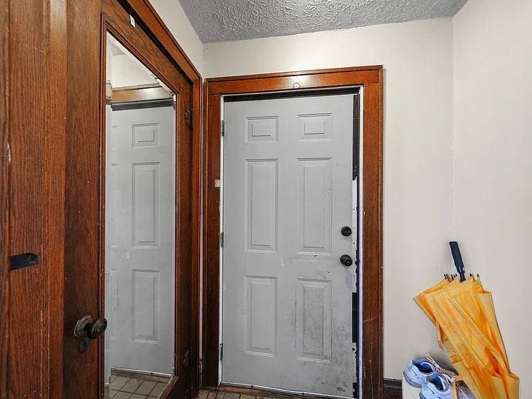 114 Linden Rd #1 — Photo 34