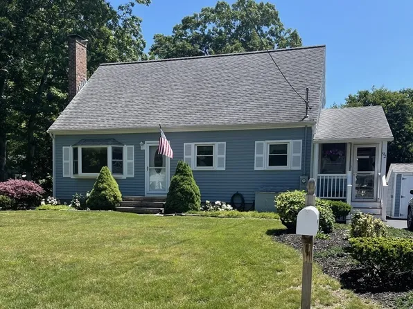 92 Hill Top Rd, Whitman, MA 02382