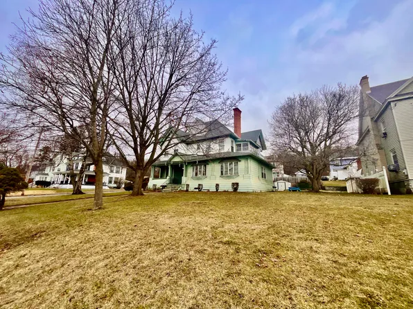 305 Guy Park Ave, Amsterdam, NY 12010